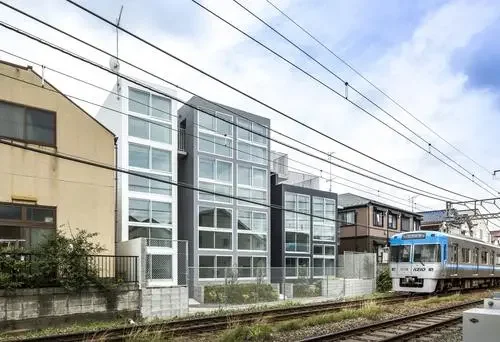 在高铁站附近买房有什么利弊（铁路边房子优缺点）