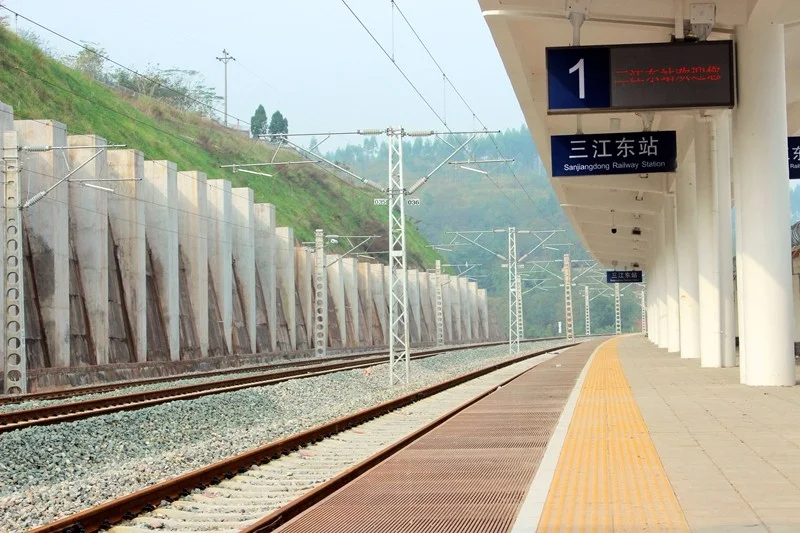 2020年中国高铁将达3万公里高铁出行有哪些优势(三万铁路线)3