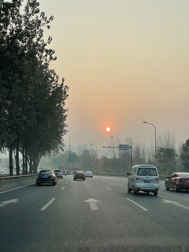 成都地铁1号线沿线有什么好玩的(成都地铁好玩好吃)