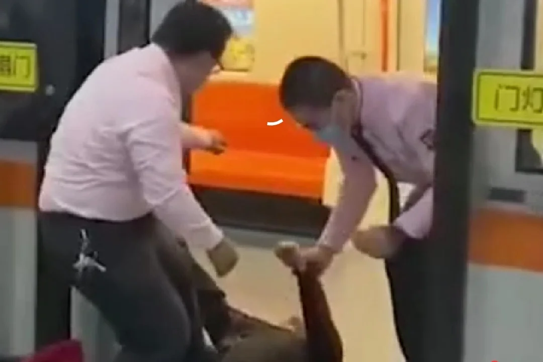 深圳地铁龙门吊倒塌事故发生的原因是什么(深圳地铁扒门)4