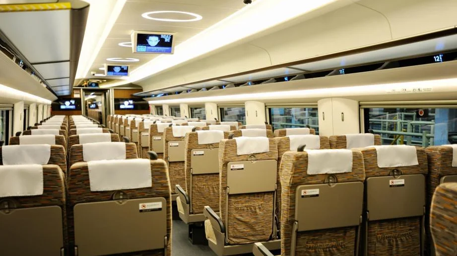 高铁座位号码10A 10B 10C挨着一排吗（高铁a号）3