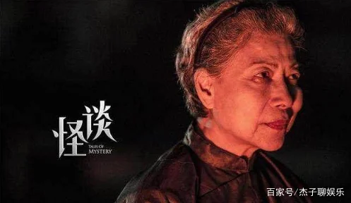 材料一:广州地铁四号线车厢内老汉与小伙为抢座斗殴;武汉航班乘客因脚踩座椅拿行李引群殴;国庆长假出行(武汉地铁抢劫)5