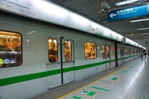 西安地铁事件是怎么回事（西安地铁还敢坐吗天涯）4