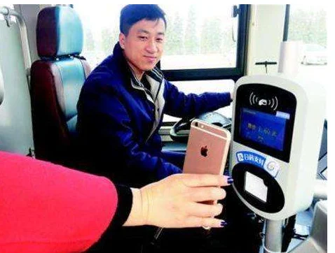 杭州地铁敬老卡使用时间是怎样的规定（杭州地铁为什么免费）2