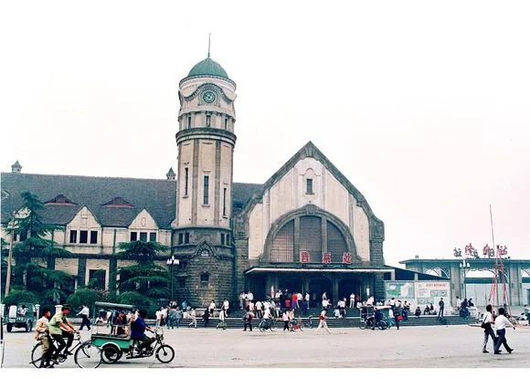 中国唯一军管铁路 哪个单位修建的（军管铁路）