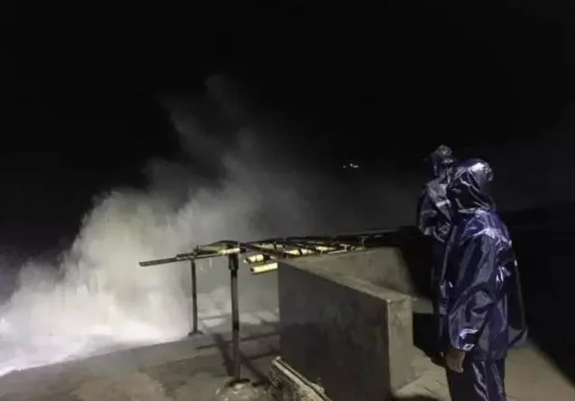 深圳地铁不会因台风到达而停运吧（深圳台风能坐地铁吗）3