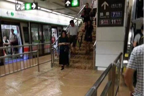 深圳地铁龙门吊倒塌事故发生的原因是什么(深圳地铁水淹)5