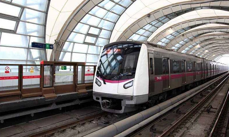 为什么要发展城市轨道交通（轨道交通减少石油消耗）