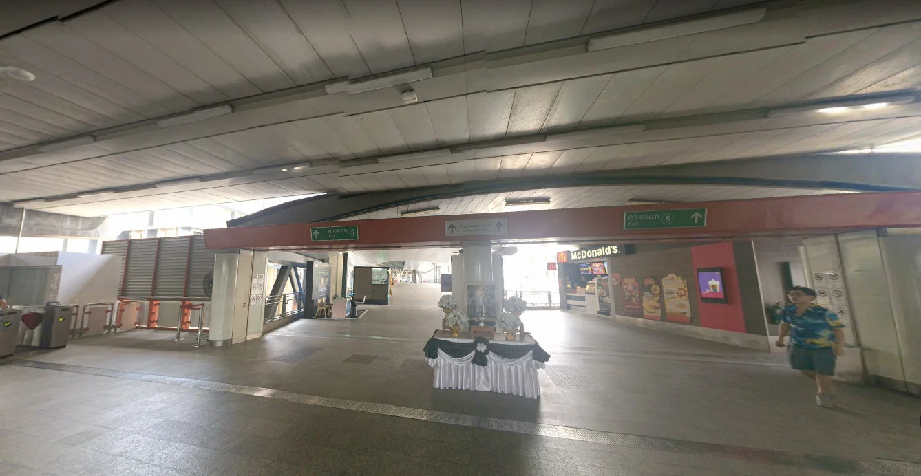 曼谷坐地铁（素万那普机场地铁线）2