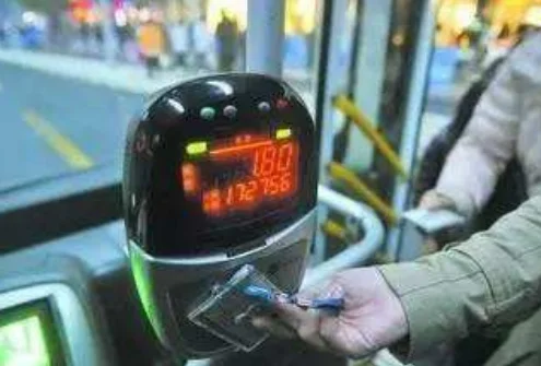 南京地铁卡和公交卡可以通用吗（扬州公交卡能刷南京地铁吗）3