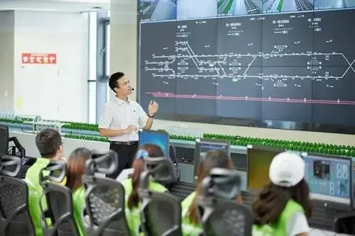 四川铁道职业技术学院里毕业后学校会分配到成都地铁当司机工作吗(成都地铁司机学校在那)2