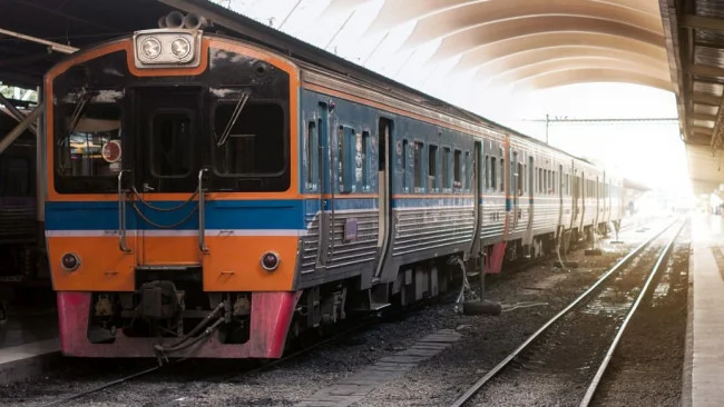 杭州地铁一号线早上几点开始运行(杭州的地铁到几点钟)2