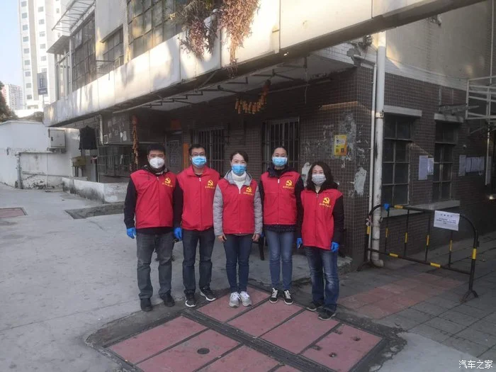 从00后到60后：抗击疫情 铁路人在行动（抗疫铁路贡献）4