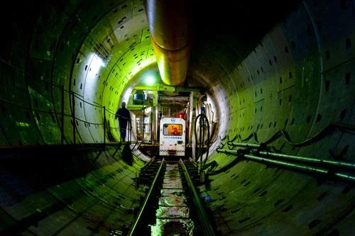 深圳地铁隧道1个半月内被击多少次（深圳地区地铁隧道有没招开挖工）3