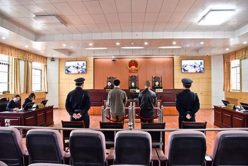 亿万富婆地铁卧轨轻生电视剧(地铁站富婆)5