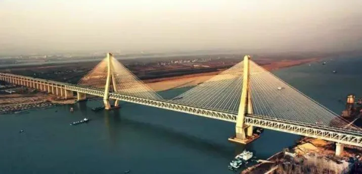 武汉地铁2号线是怎么穿越长江的（武汉地铁怎么穿越长江）2
