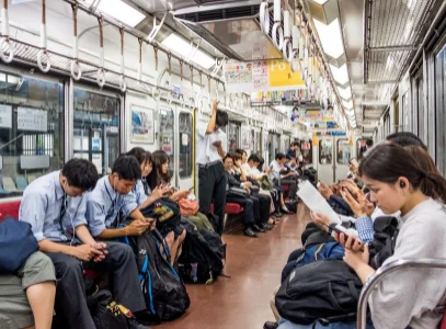 在上海洗洁精洗手液这样的液体可以通过安检带上地铁么(上海地铁美女液体)4