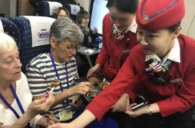 在泰国游客眼里中国高铁有何不足（中国主动放弃泰国高铁）2