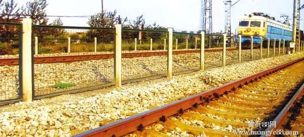 铁路边上用的是什么防护网(铁路被动防护网)3