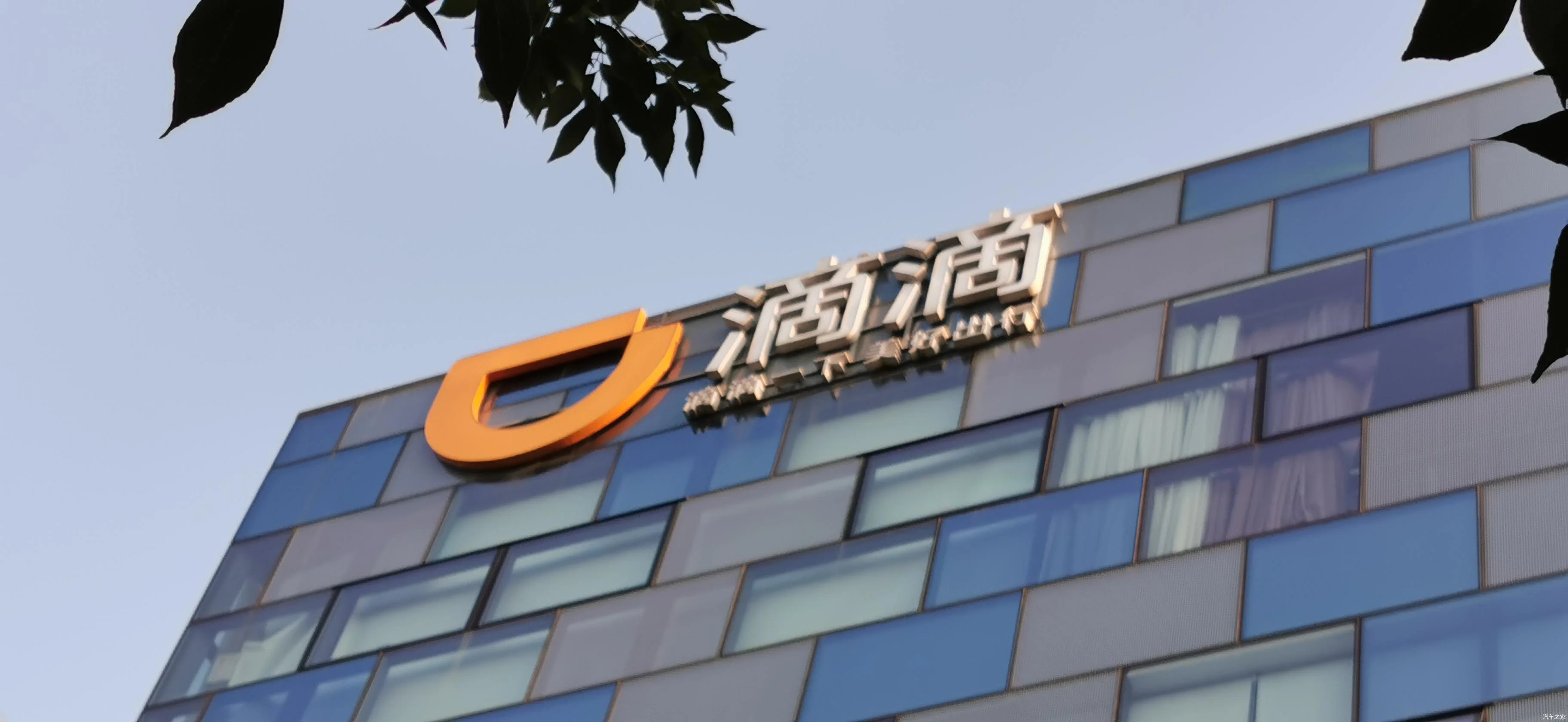 武汉地铁2号线今天停运了吗为什么（武汉公交地铁暂停营运）2