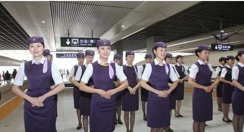 地铁站务员几点就要起来上班啊一天工作几小时啊(武汉地铁站务员待遇)2