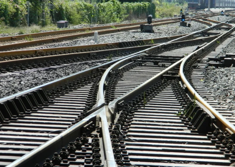 铁路的工作都有什么（铁路工程列车）