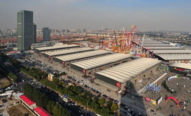 上海的磁悬浮共有几站啊（龙阳路地铁站商业广场）2