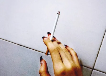 成都一男子地铁内猥亵姑娘遭众人群殴你遇到过这样的事情吗(成都地铁喝醉男子)2