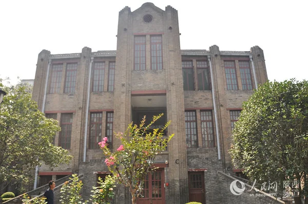 西安曲江海洋极地公园从半破坐地铁怎么走（西安张学良公馆地铁）