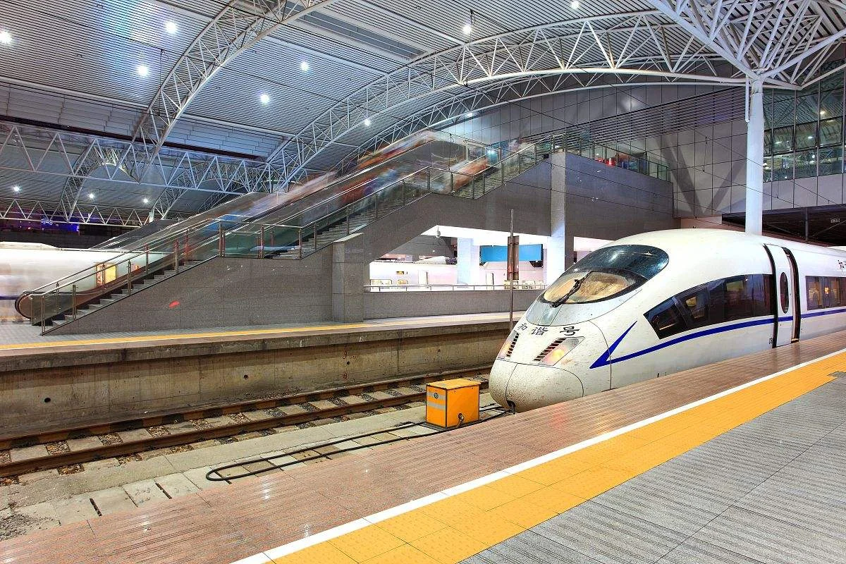 乘地铁几号线到上海高铁火车站（上海地铁4号线到高铁站）2