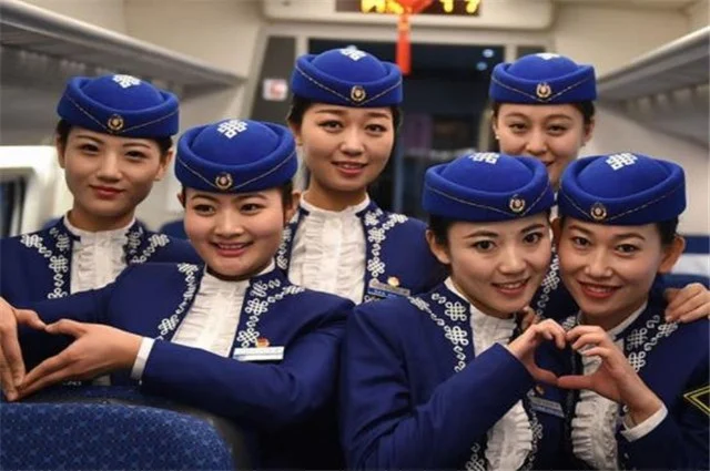 十一假期首日火车票9月2日起开售抢票姿势摆好了吗(小长假首日铁路)5