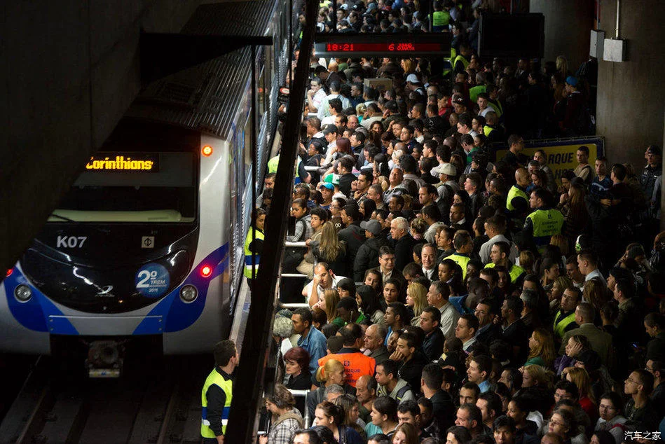南玉铁路什么时候完工横县什么时候能坐高铁动车（南玉铁路复工）