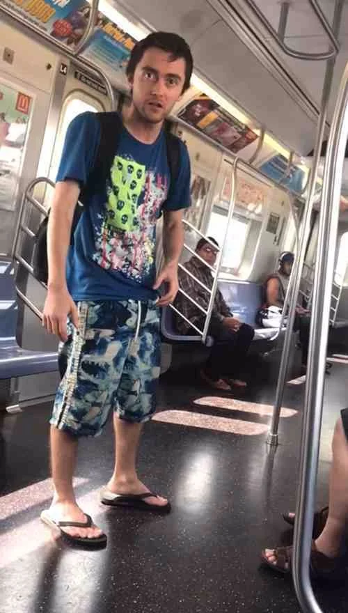 地铁骂人事件的最新进展怎么样了（地铁站怼人）5