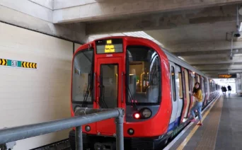 地铁里有厕所吗(北京地铁站内厕所收费)1