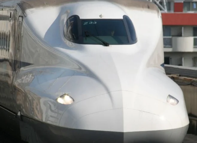 高铁时速是多少公里一小时（高铁最低时速）7