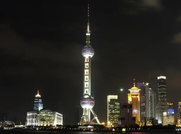 求一张完整无误上海地铁高清图😀（闪电击中上海地铁站）2