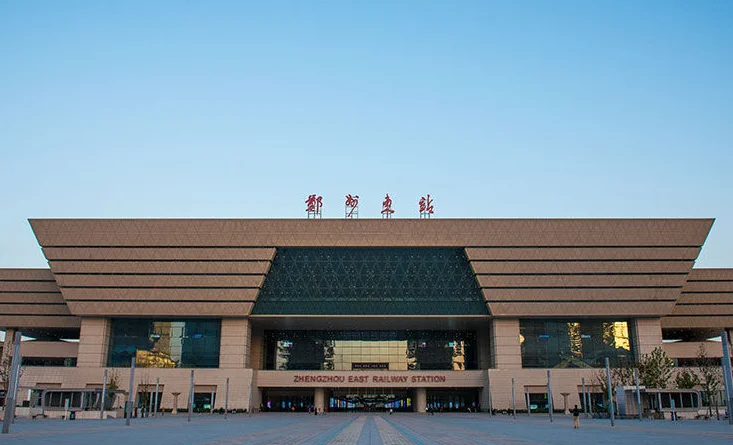 郑州东站高铁站出站口接人从哪进(郑州高铁东广场)2