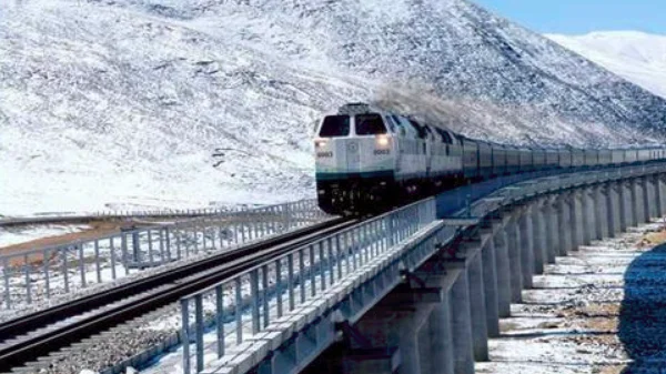 乌兰浩特铁路小区到底是什么（乌兰铁路）