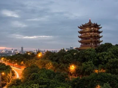 请问一下武汉市的地铁封了吗（武汉地铁解封后图片）3