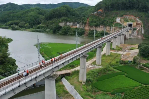 兴泉铁路可以跑动车吗（兴权铁路）1