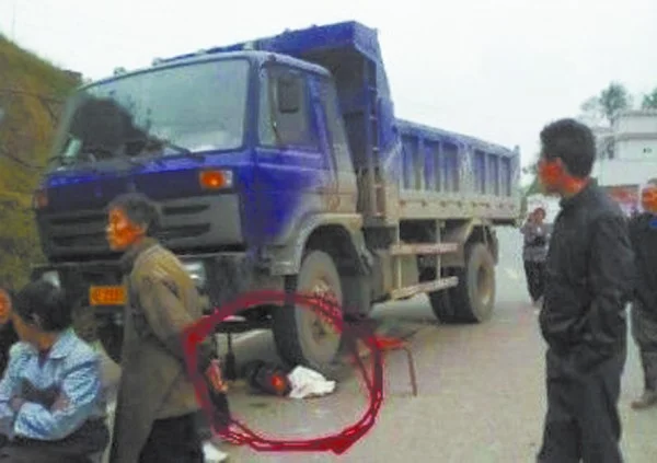 10·7广州地铁打架事件的事件经过(广州地铁高中生事件)4