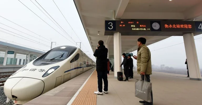 高速铁路是怎样的（高铁路怎样的）2