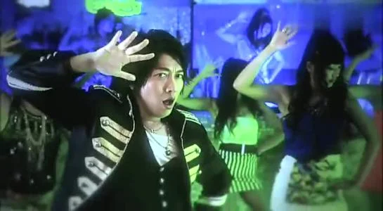 北京地铁高峰时段都是哪些时间段（北京地铁早高峰热吻）2