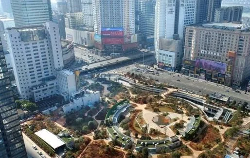 五一广场地铁走几号出口到步行街(长沙地铁五一广场几号出口是步行街)1