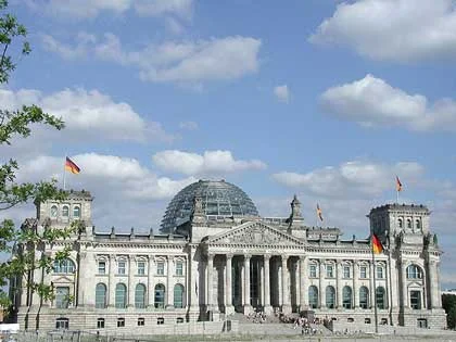 德国最早建造地铁的时间(柏林地铁停运时间)2