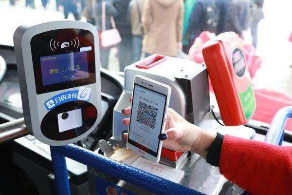 坐广州地铁怎么用手机支付(广州地铁和公交可以用支付宝吗)