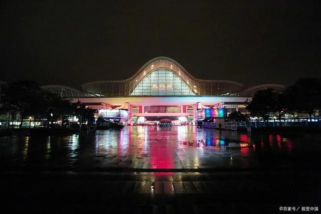 想知道: 武汉火车站地铁在哪（地铁建设武汉火车站）2