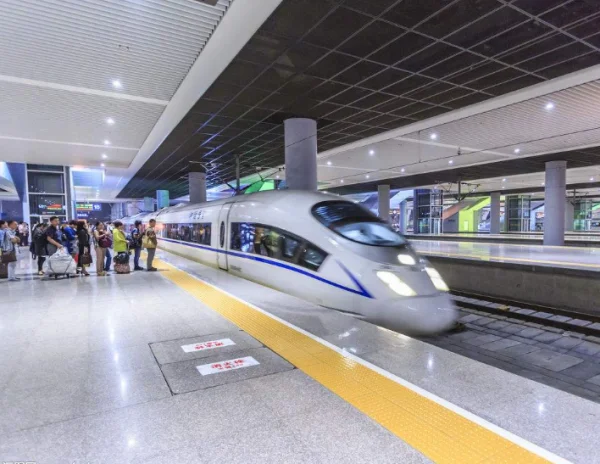 高铁怎么上车再补票（做高铁补票）2