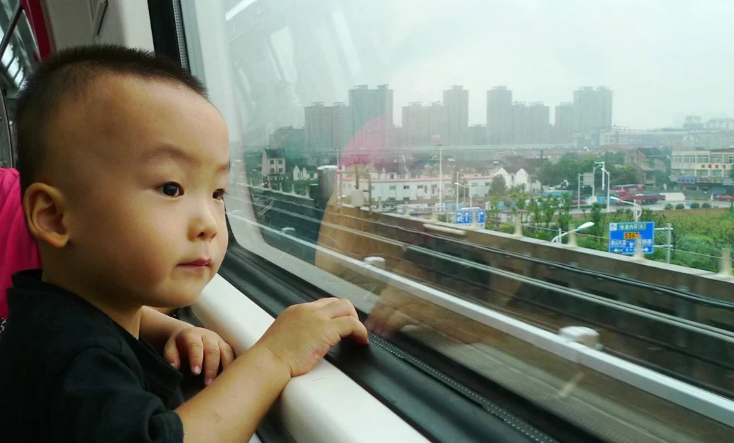 成都地铁是不是得在两个小时之内出站（双胞胎在成都地铁上）4