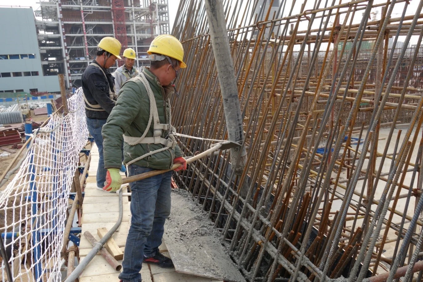 建筑模板拆除的周期是多少天（地铁顶板拆模时间）2